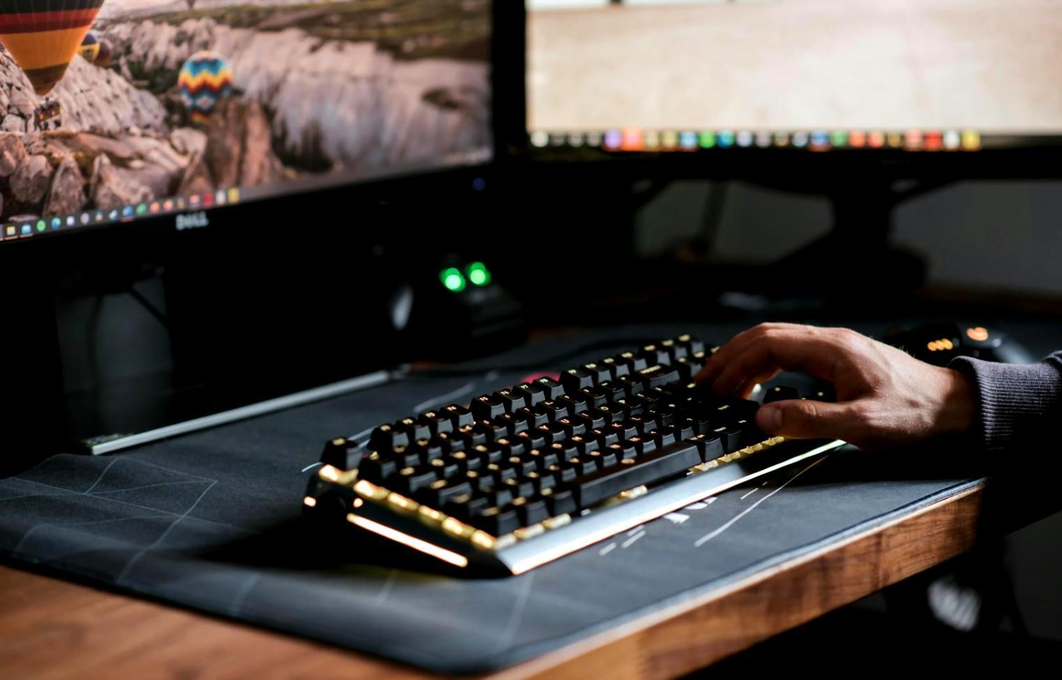 Environnement d'apprentissage collaboratif pour formations en IA